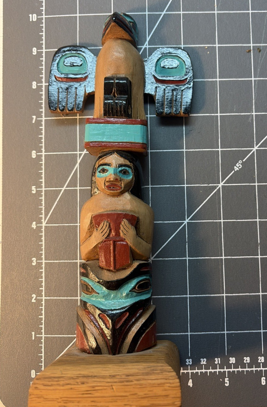 VTG 1992 Tlingit Hand Carved Painted Totem Pole Alaska, Native American 9"