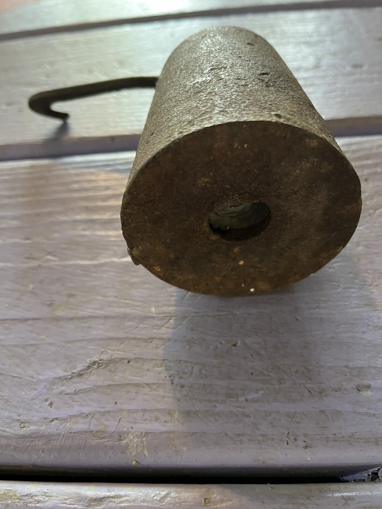 Vintage Iron 4 LB. Scale Weight