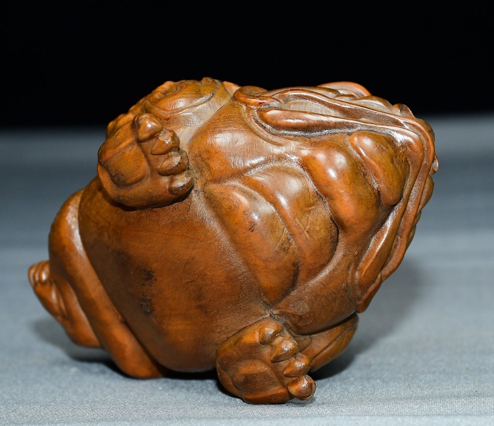 Exquisite Small Leaf Boxwood Golden Toad Handle