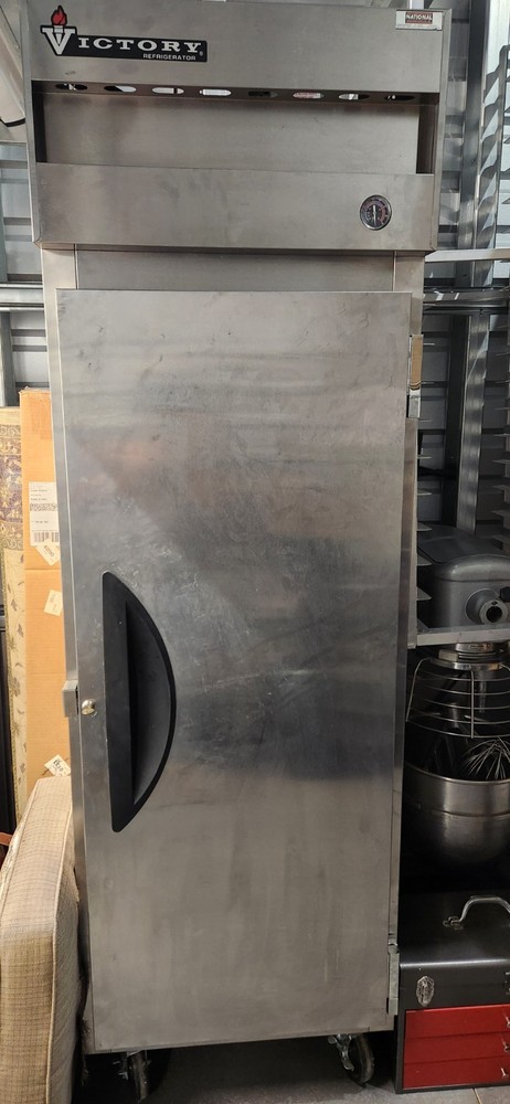 Victory refrigerator single door