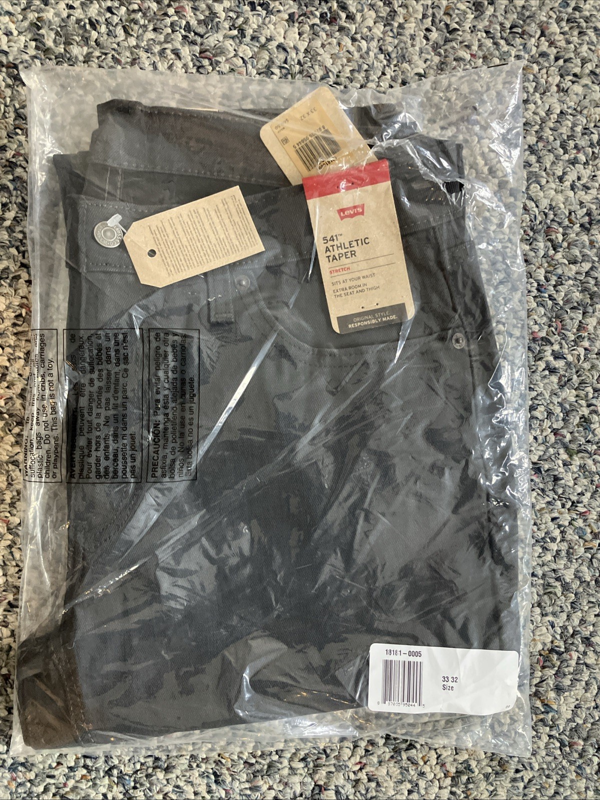 NWT Men’s Levis 541 Athletic Taper Taper Stretch Very Dark Gray Jeans 33”x32”