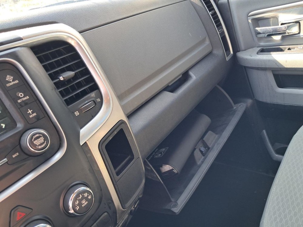 TDODR1500 2018 Glove Box 4797760