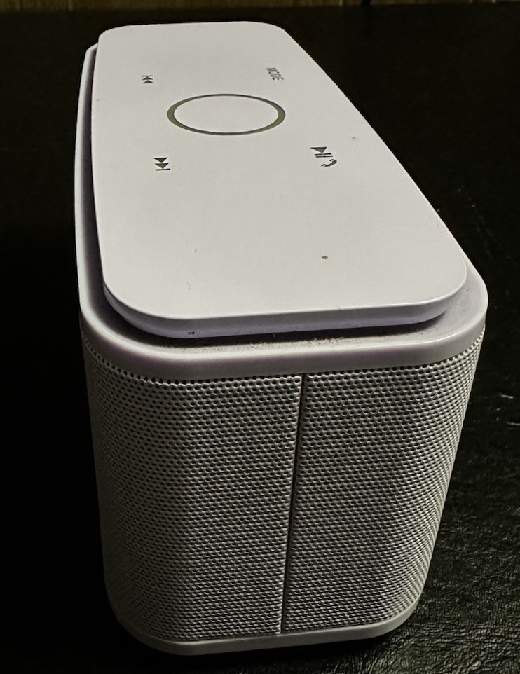Doss Soundbox Bluetooth Speaker NO CHARGER
