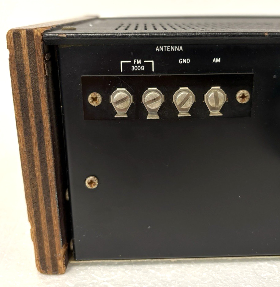 Rotel Solid State Stereo Tuner RT-620 Tested & Working!