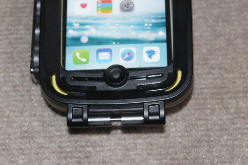 Watershot Splash Waterproof Camera Housing for iPhone 5
