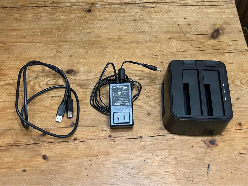 Insignia External Hard Disc Drive Reader