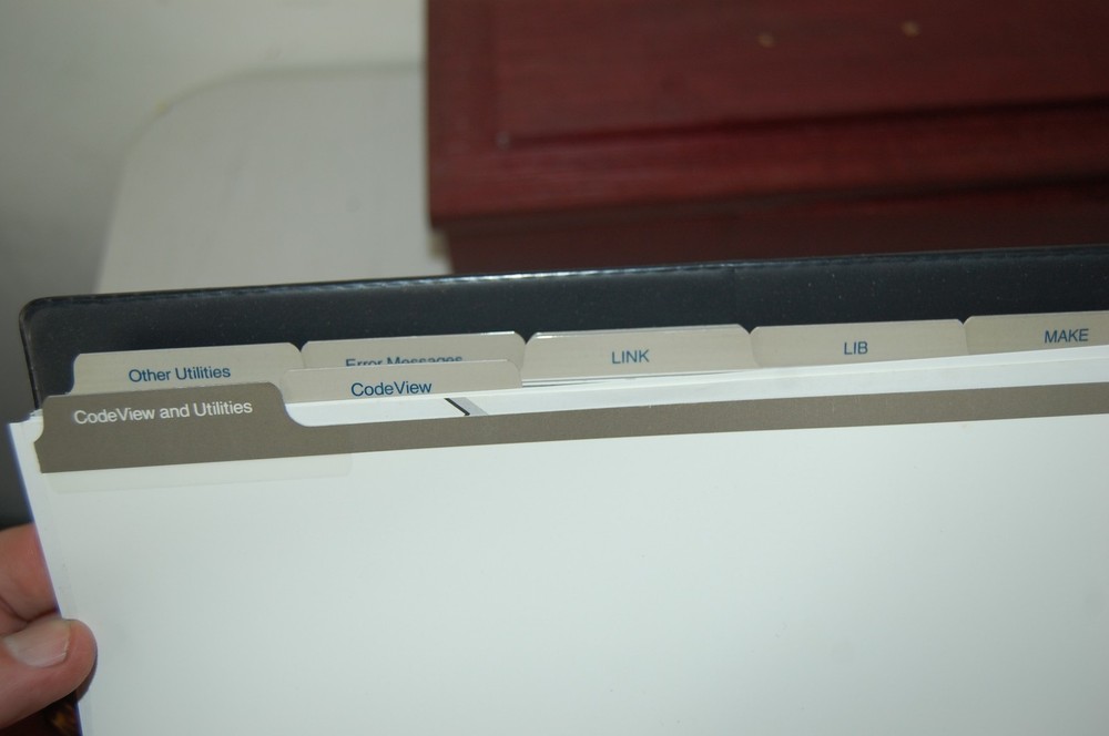 MICROSOFT FORTRAN 4.1 OPTIMIZING COMPILER MANUAL BOOK UPDATE CODEVIEW