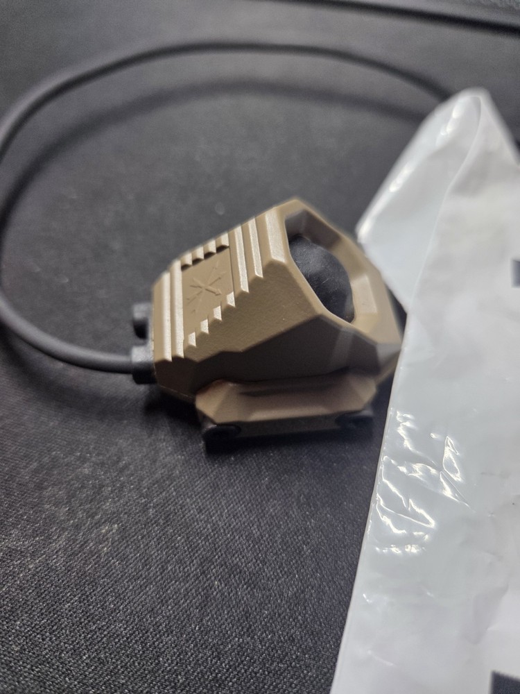 Unity Tactical Axon Single Lead Remote Switch Crane Plug Type 13" FDE