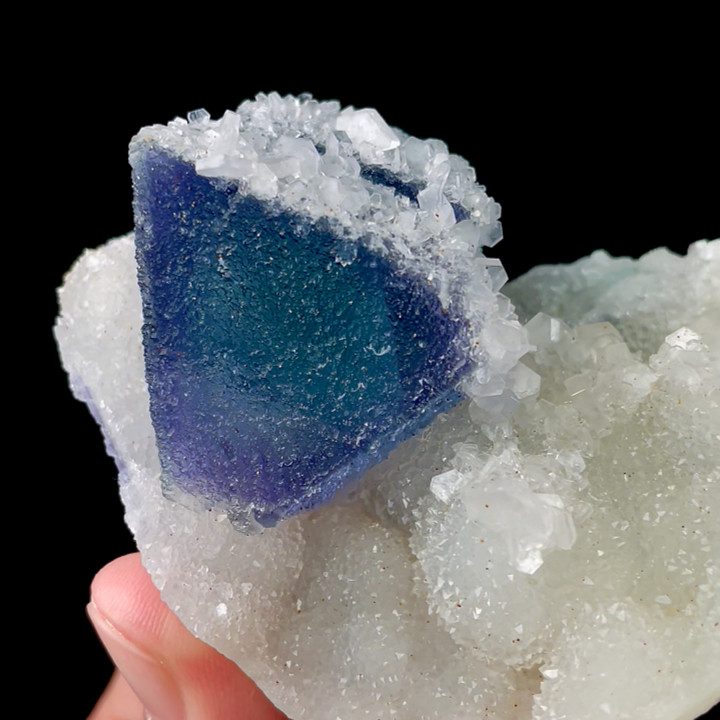 184g Natural Purple Octahedral Fluorite Mineral Specimen/Fujian,China