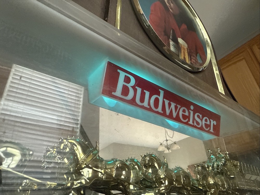 Vintage Budweiser Clydesdales Bar Sign Fully Functioning