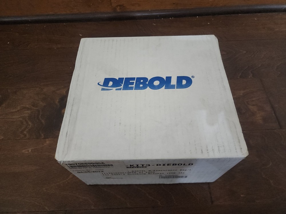 Diebold Preferred YCH-04 Kit Security Camera W/ Computar Lens And Mounting
