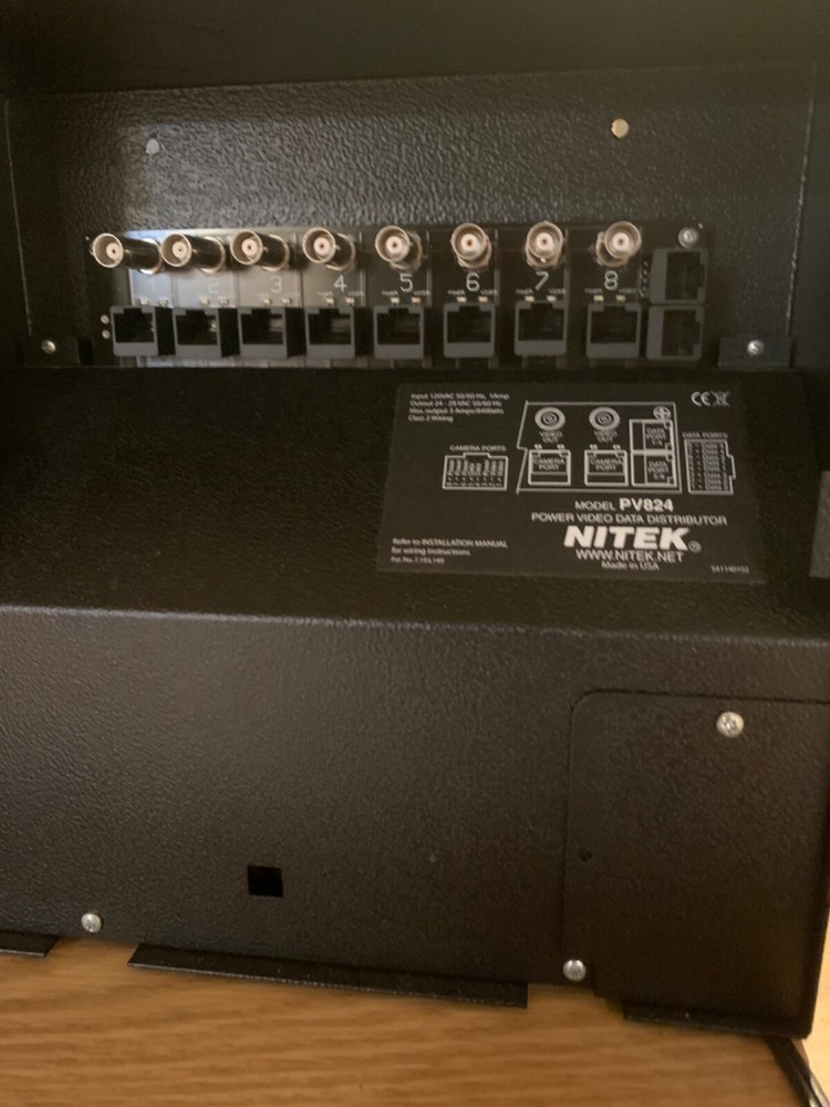 PV824 8 Port Analog Video, Power and Data Distribution Unit