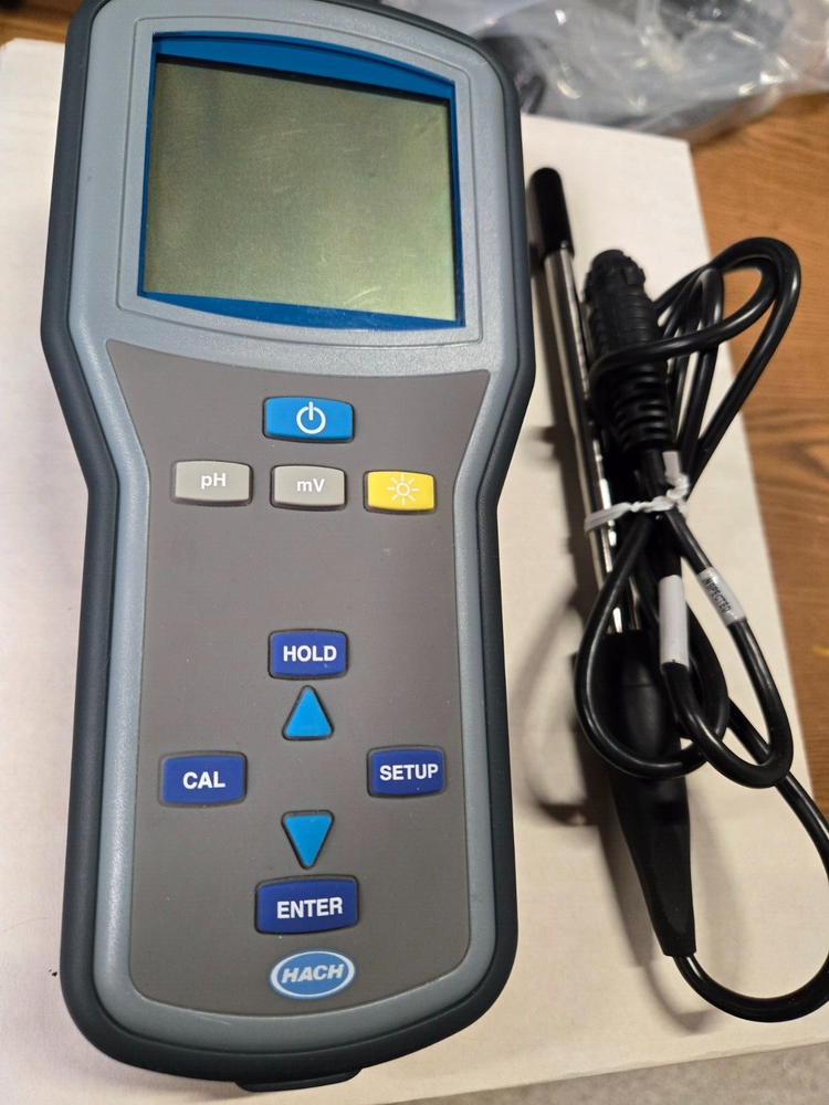 HACH H160 PH METER w/ Probe