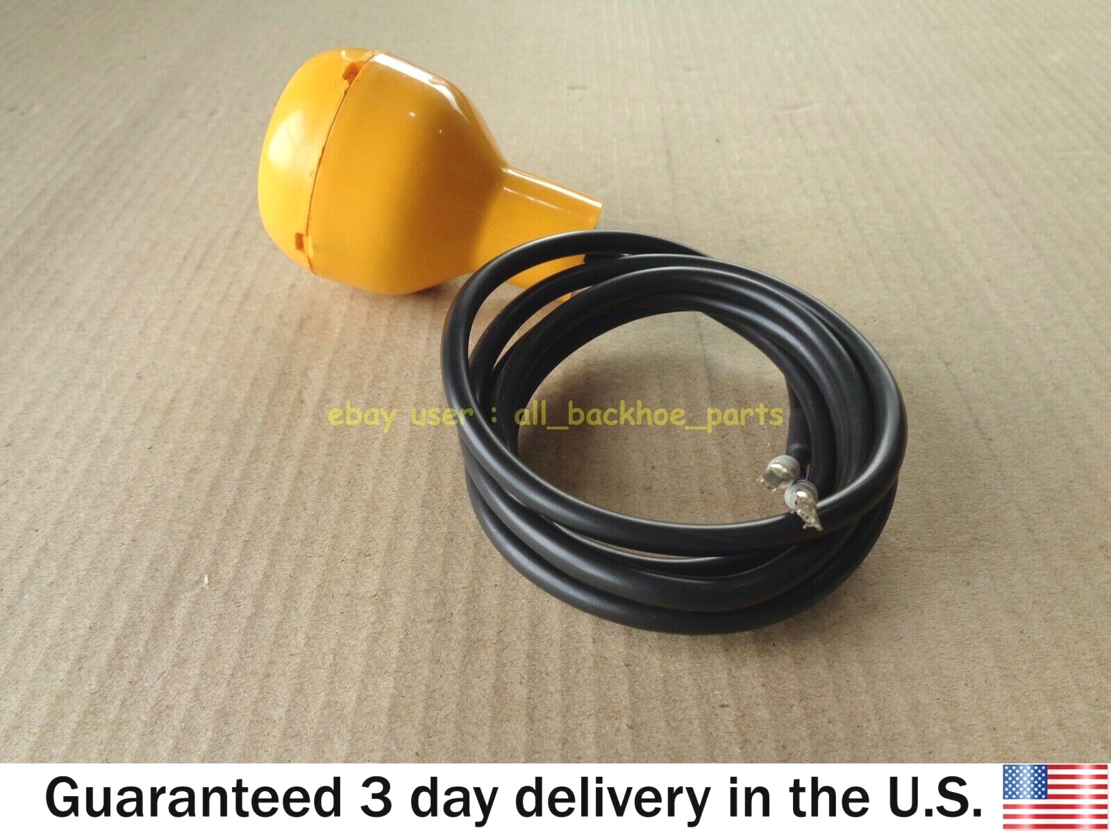 JCB BACKHOE - YELLOW KNOB ASSY. WITH MICROSWITCH (PART NO. 993/61200 701/D9775)