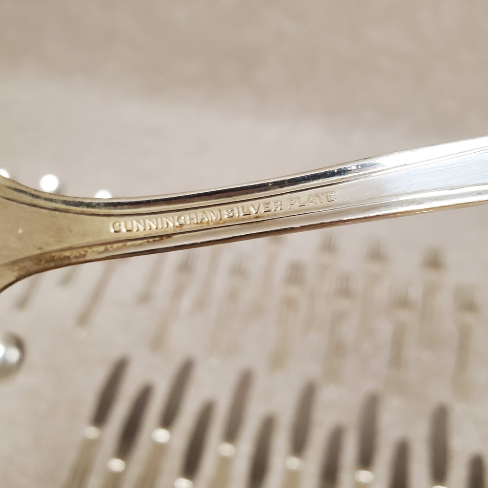 Cunningham Silver Plate Laurel 1934 Silverplate 65 pcs Flatware Silverware