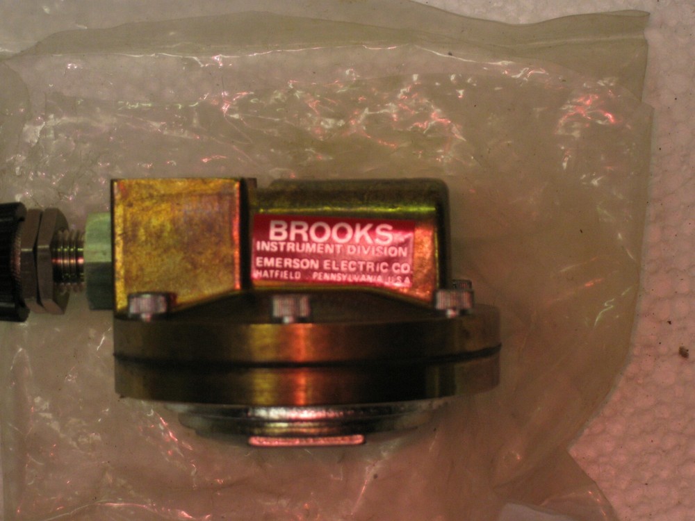 Brooks instrument brass flow controller FC 8902