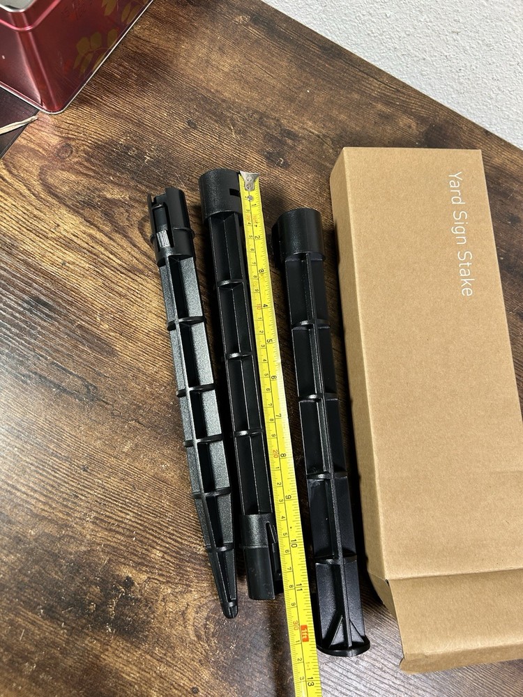 SimpliSafe New Yard Sign Stakes NIB