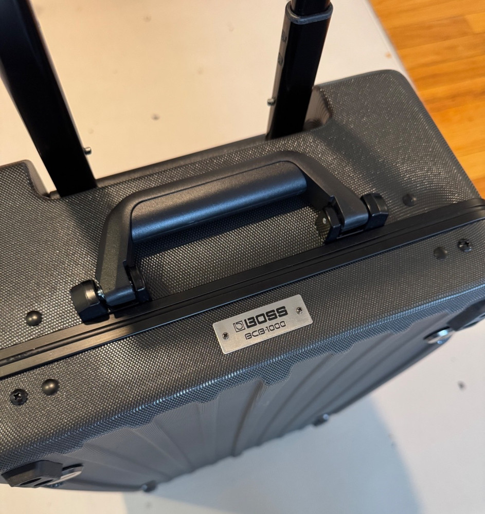 PRE-OWNED | Boss BCB-1000 Pedalboard
