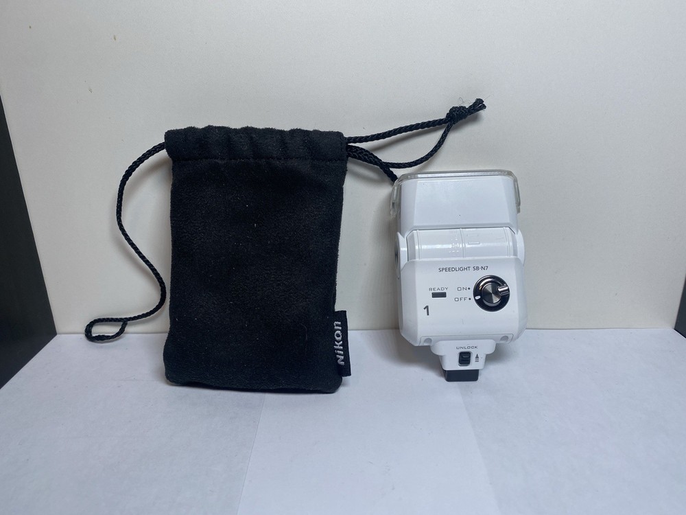 Nikon 1 SB-N7 Speedlight - White w/ Soft Diffuser Cap SW-N7