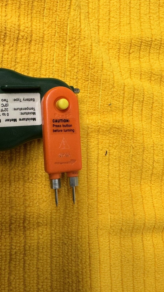 Extech Instruments Model MO100 Pocket Moisture Meter W/ Case Works Great 🔥🔥