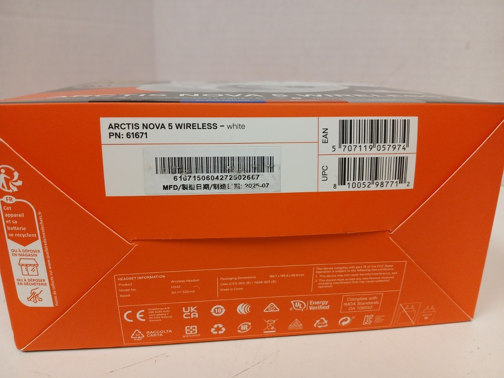 SteelSeries Arctis Nova 5 Wireless Gaming Headset, White