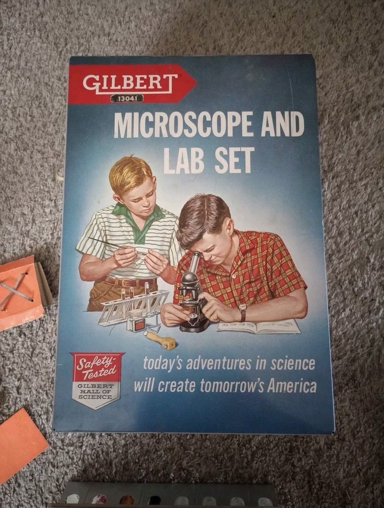 Gilbert 13041 Microscope And Lab Set
