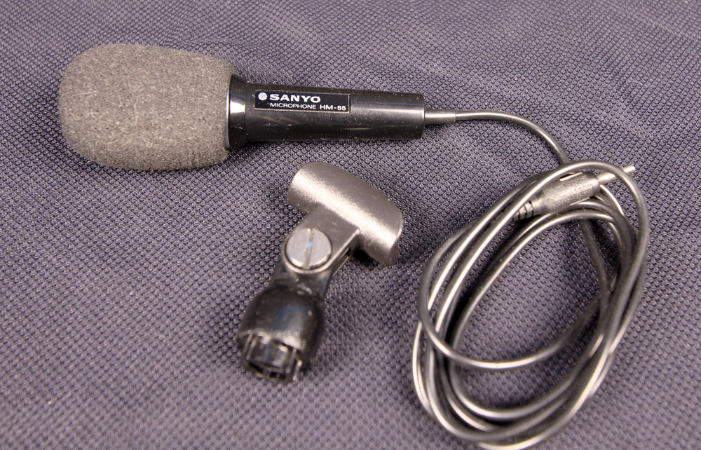 SANYO DYNAMIC MICROPHONE HM-55