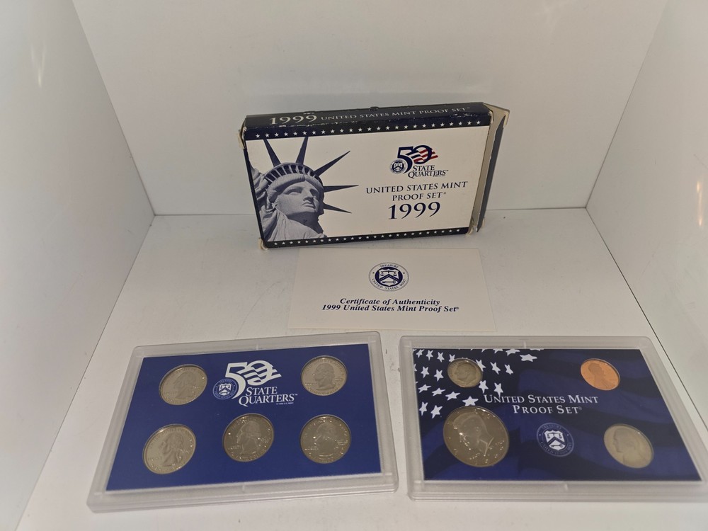 1999 US Mint Proof Set   uncirculated with COA
