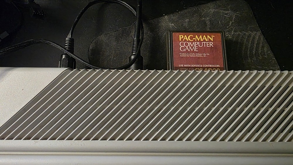 Vintage Atari 65XE Computer TESTED WORKS *READ*