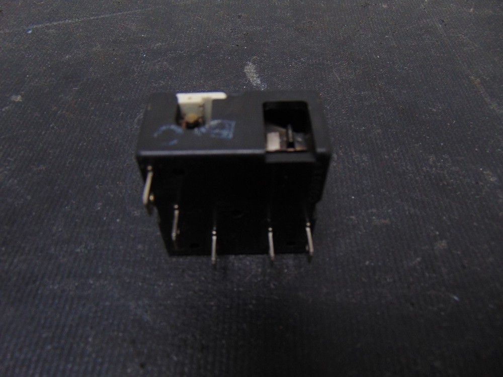 Gibson Range CEC3S5WSAD Burner Switch 1313767