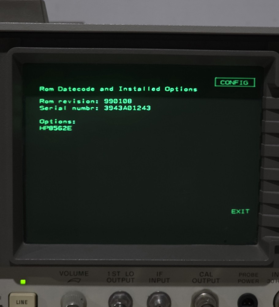 HP 8562E Spectrum Analyzer.