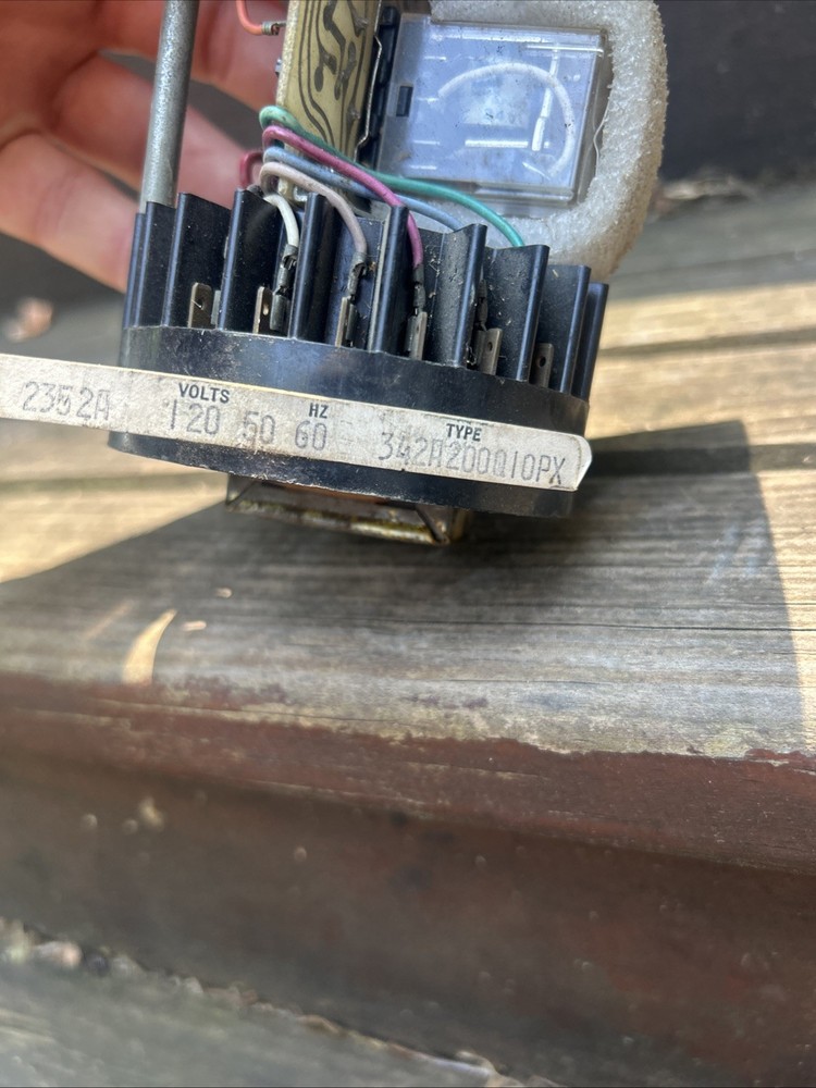 ATC 342A200Q10PX Repeat Cycle Timer 120 Vac