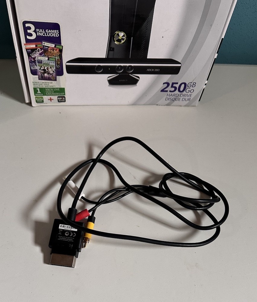 XBOX 360 4GB Video Game Console & Kinect Sensor