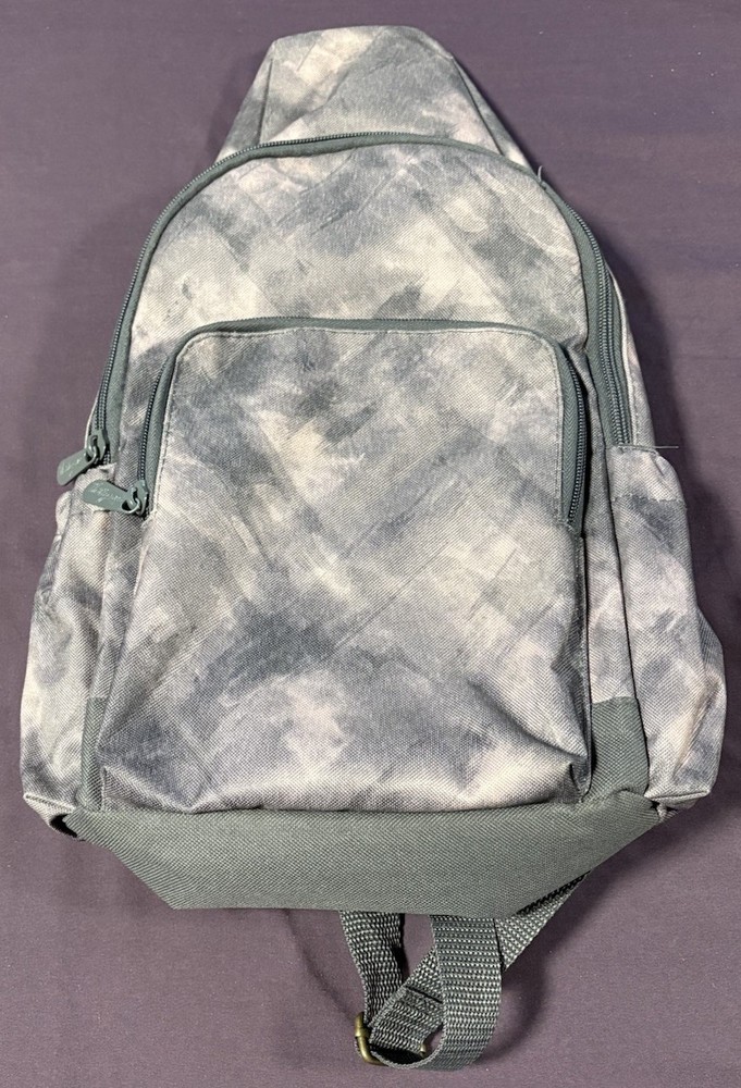 Thirty One Adjustable SlingBack  Backpack - Whisper Grey Colorblock