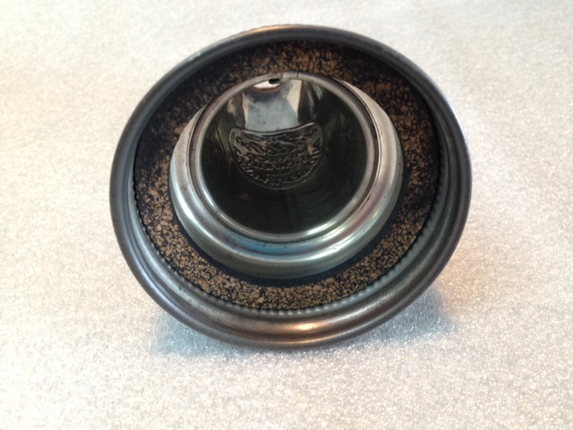 VINTAGE 1 QUART GLASS OIL BOTTLE SPOUT SEAL / GASKET ONLY - THE MASTER -