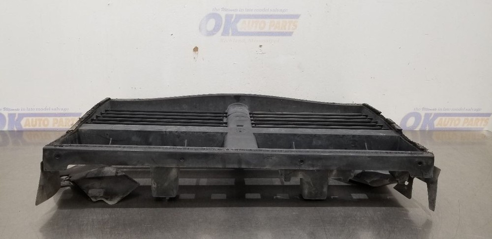22 DODGE RAM 1500 UPPER AIR SHUTTER 3.0L