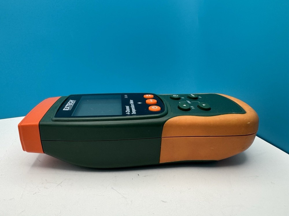 EXTECH SDL200 4-CHANNEL TEMPERATURE METER