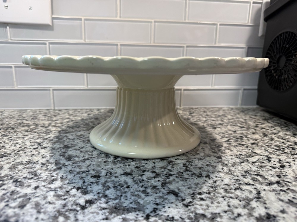 Elegant White Cake Stand