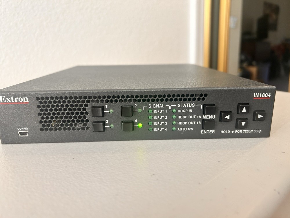 Extron IN1804 SEAMLESS SCALING SWITCHER