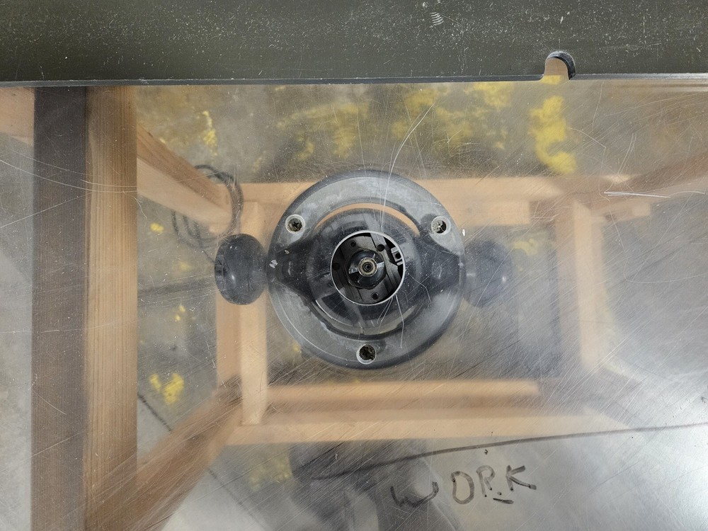 Table Mounted Router