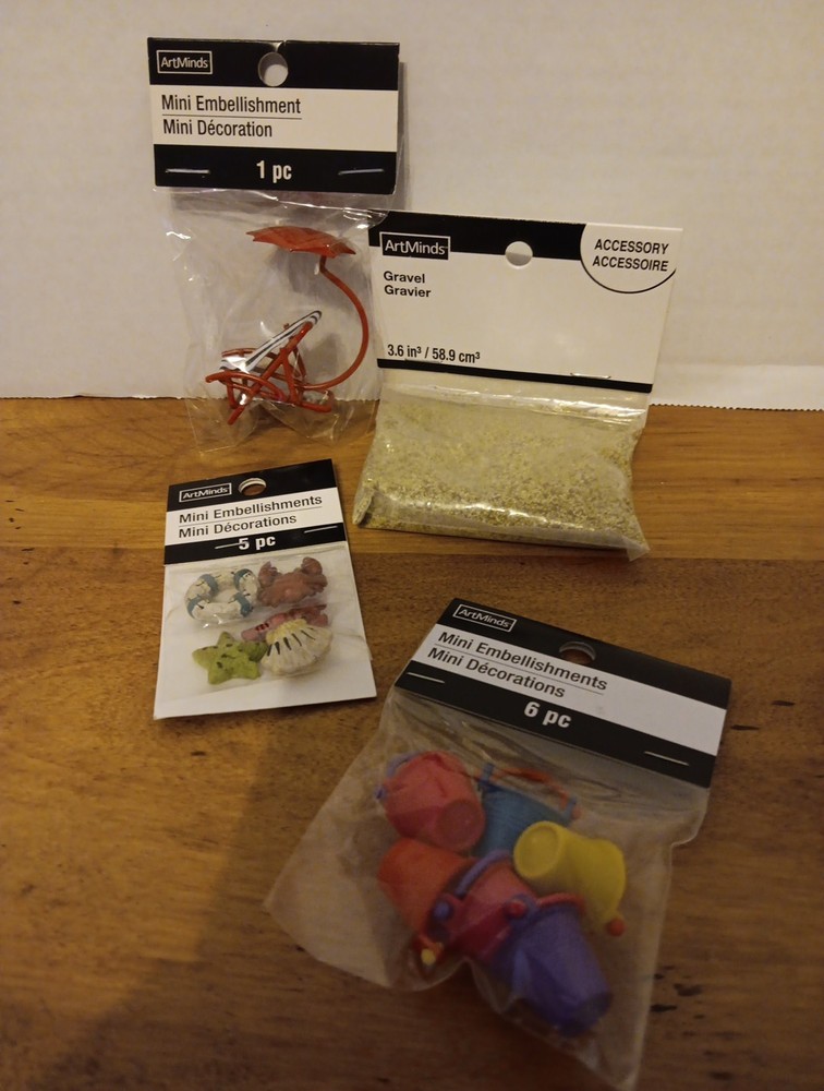 (4) Mini Art Minds Embellishments Beach Theme
