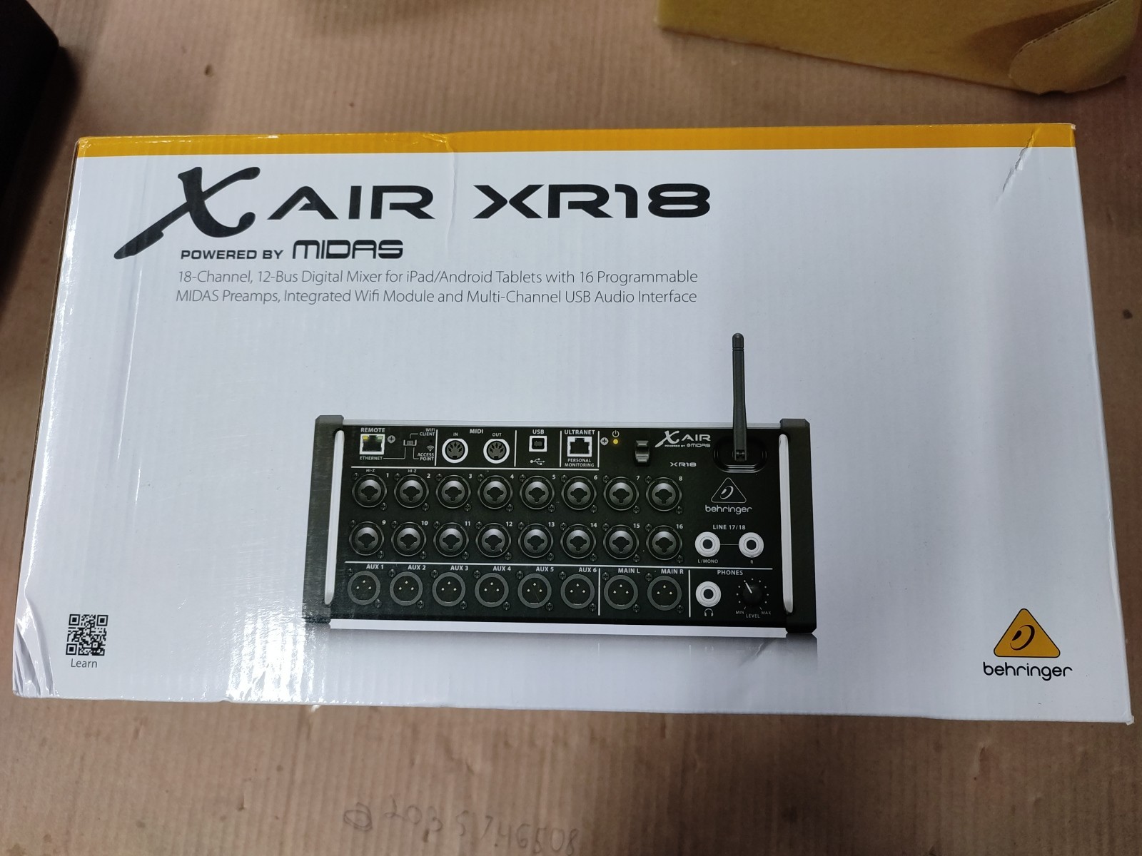 Behringer XR18 X AIR 18-Channel 12-Bus Digital Mixer