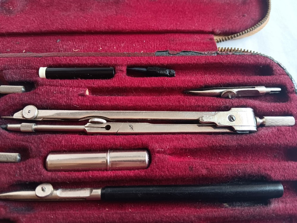 Emu-Series 236-20 Vintage Boxed Partial Technical Drawing Set Tools