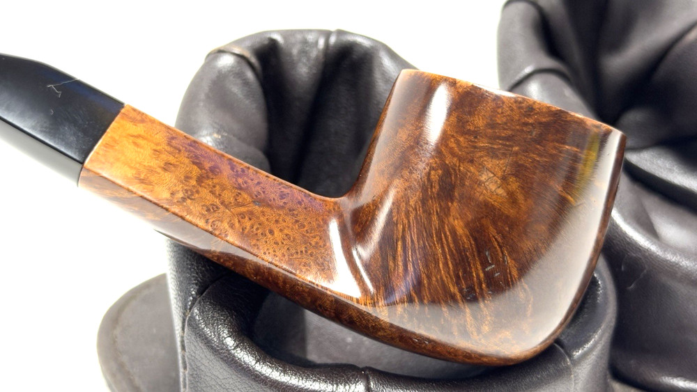 SAVINELLI 123 Smooth 1/8 Bent Pot w Triangular Shank