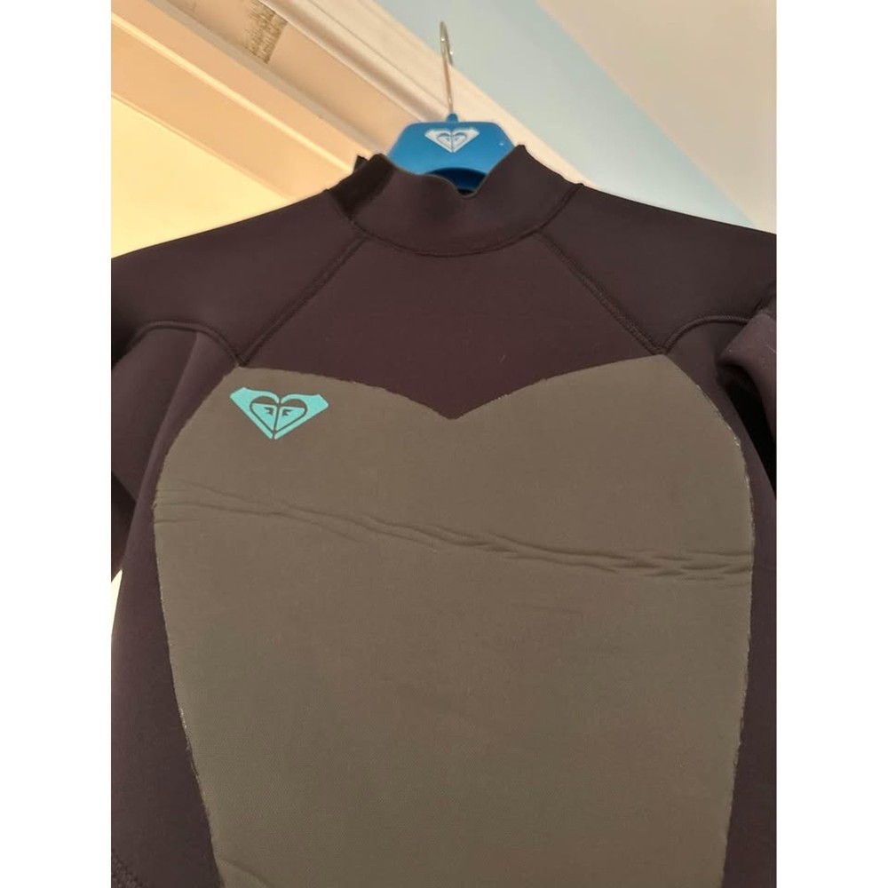 EUC Roxy 5/4/3 Wetsuit Size 6
