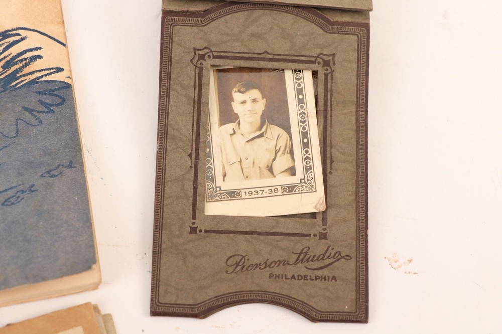 WWII US Ephemera Lot/o322