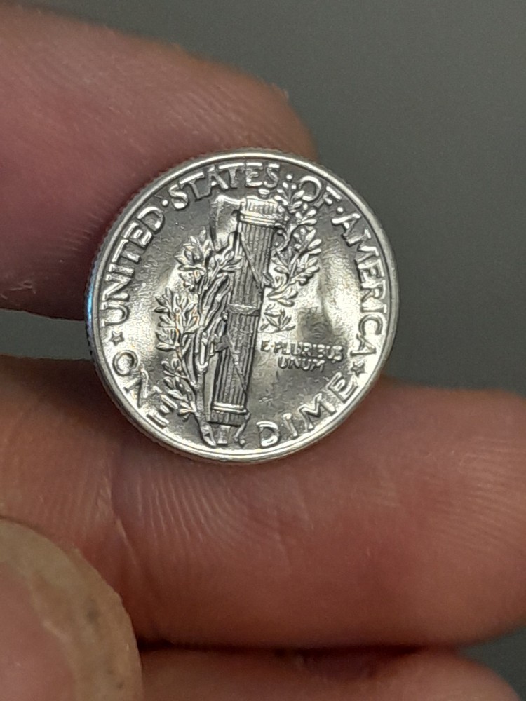 1945 Mercury Dime BU