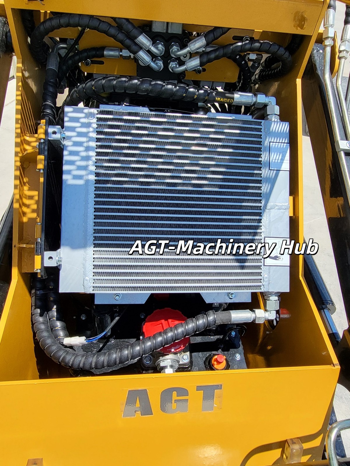 AGT CRT23 Mini Skid Steer Loader 3 Pump 3 Valves 23HP V-Twin RATO Engine