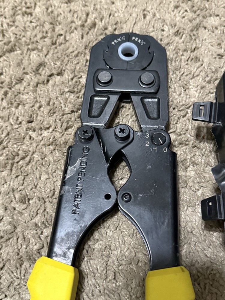 Apollo PEX-B Crimp Tool Kit "MSISING DIFFERENT CRIMP RING SIZES. TOOL ONLY WORKS