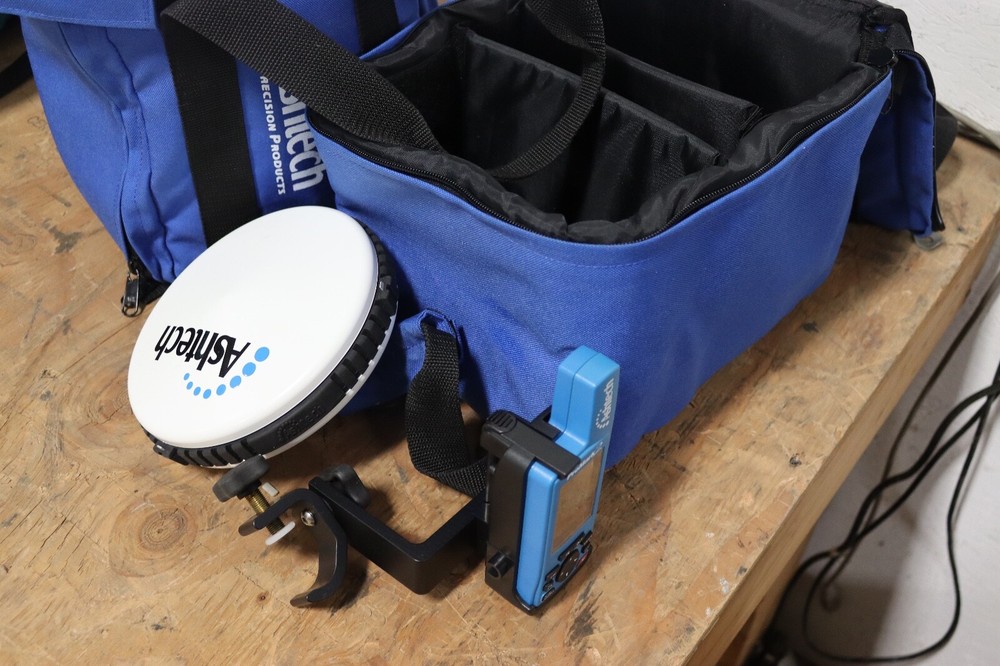 Ashtech ProMark 2 GPS 1 110454-01